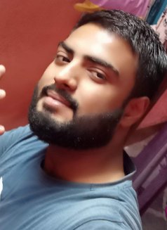 Rahul - Male escort in New Delhi Photo 1 of 4