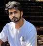 Rahul - Acompañantes masculino in New Delhi Photo 1 of 2