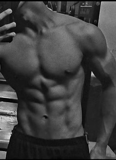 Rahul - Male escort in New Delhi Photo 1 of 1