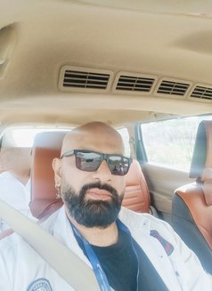 Rahul - Male escort in New Delhi Photo 5 of 9