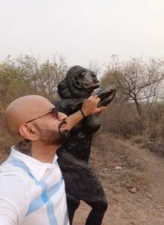 Rahul - Male escort in New Delhi Photo 7 of 9