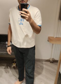 Rohit - Male escort in New Delhi Photo 5 of 5