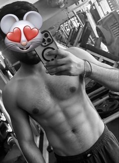 Rahul - Male escort in New Delhi Photo 1 of 2