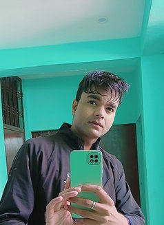 Rahul - Male escort in New Delhi Photo 4 of 4