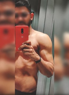 Rahul - Male adult performer in Noida Photo 1 of 4