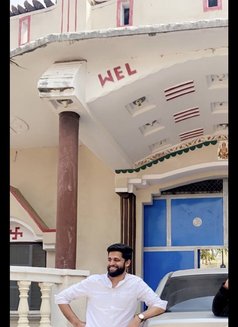 Rahul - Male escort in Noida Photo 1 of 4