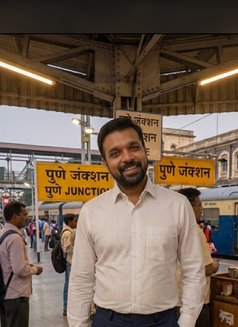 Rahul - Acompañantes masculino in Pune Photo 2 of 3