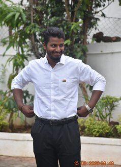 Rahul - Male escort in Pune Photo 2 of 4