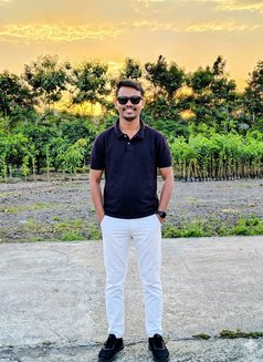 Rahul - Male escort in Pune Photo 1 of 4