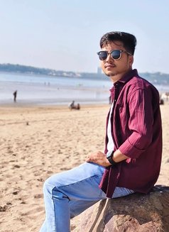 Rahul - Intérprete masculino de adultos in Thane Photo 1 of 3