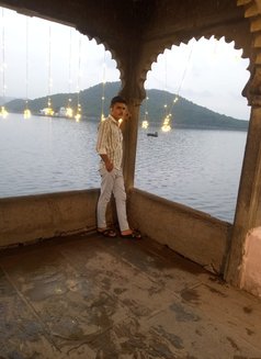 Rahul - Acompañantes masculino in Udaipur Photo 2 of 6
