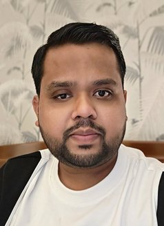 Rahul lick the way u like - Acompañantes masculino in Dubai Photo 7 of 8