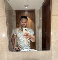 Rahul Magical Hands - Male escort in Mumbai