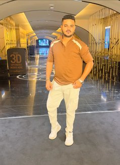 Rahul Magical Hands - Acompañantes masculino in Mumbai Photo 8 of 10