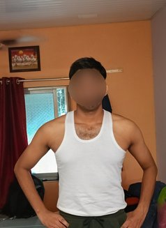 Rahul Massage Service - Male escort in Mumbai Photo 1 of 2