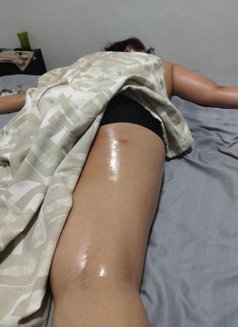 Rahul Professional Therapist - Masajista in Kolkata Photo 5 of 9