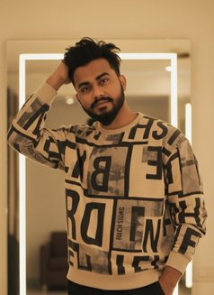 Rahul Raj - Male escort in Noida Photo 4 of 6