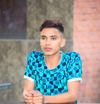 Řähūľ Ŕãjpùť - Acompañantes masculino in New Delhi