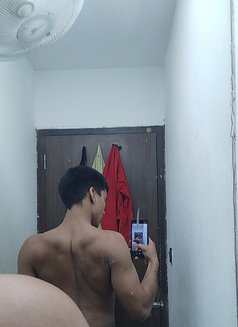Řähūľ Ŕãjpùť - Male escort in New Delhi Photo 8 of 14