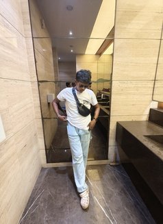 Rahul Roy - Male escort in Kolkata Photo 4 of 6