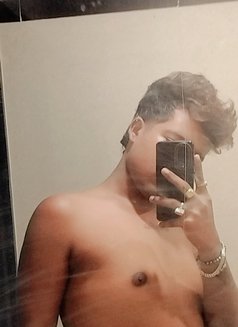 Rahul Roy - Male escort in New Delhi Photo 10 of 13