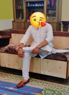 Rahul Sharma - Male escort in New Delhi Photo 2 of 3