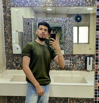 Rahul This Side - Agencia de acompañantes masculinas in New Delhi