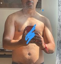 Rahul Vaidya - Intérprete masculino de adultos in Mysore