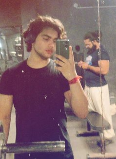 Rahul Wombraider - Male escort in New Delhi Photo 2 of 5