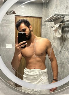 Rahulhardmen - Male escort in New Delhi Photo 8 of 11