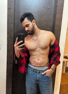 Rahulhardmen - Male escort in New Delhi Photo 11 of 11