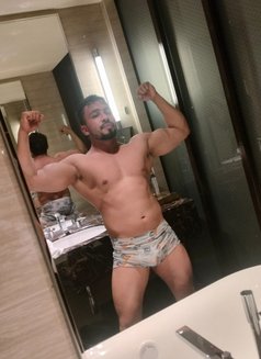 Rahulmassaservices - Male escort in New Delhi Photo 3 of 6