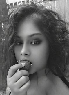 Rai - puta in Kolkata Photo 10 of 10