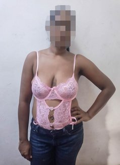 Rain Eleeza - escort in Gampaha Photo 2 of 10