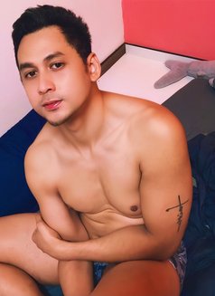 Rain - Acompañantes masculino in Kuala Lumpur Photo 4 of 5
