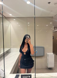 Rain Rebel - Transsexual escort in Cebu City Photo 1 of 6