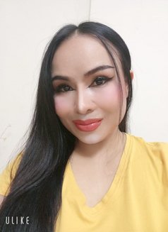 Rain - masseuse in Muscat Photo 1 of 2