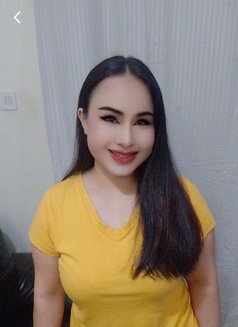 Rain - masseuse in Muscat Photo 2 of 2