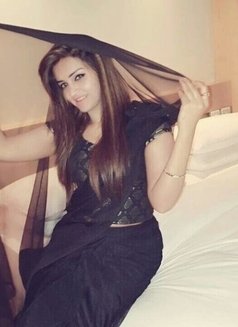 Raina OWC DFK DT Indian escort Video - escort in Dubai Photo 3 of 4