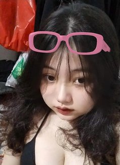 Rainbow - puta in Pune Photo 7 of 7