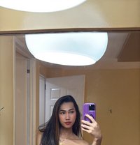 RAINE - Transsexual escort in Manila Photo 2 of 13