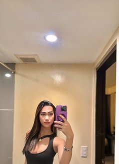RAINEXXX - Transsexual escort in Manila Photo 18 of 20