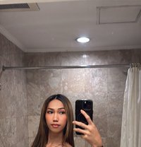Raine - Transsexual escort in Manila