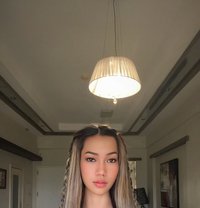Raine - Transsexual escort in Manila