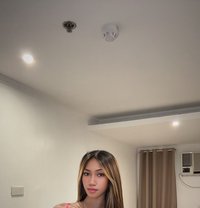 Raine - Transsexual escort in Manila