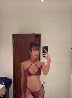 Raine - Acompañantes transexual in Manila Photo 23 of 23