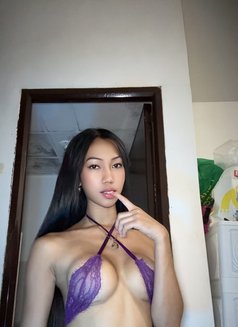 Raine - Transsexual escort in Manila Photo 18 of 19