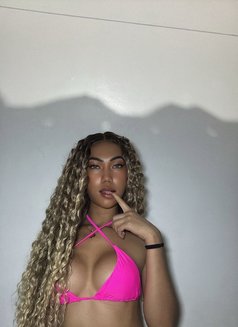 RAINEXXX - Transsexual escort in Manila Photo 17 of 20