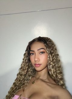 RAINEXXX - Transsexual escort in Manila Photo 18 of 20