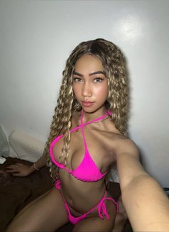 RAINEXXX - Transsexual escort in Manila Photo 19 of 20